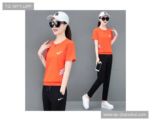 时尚运动风：精选足球服套装长袖长裤，舒适与性能兼备，助力球场表现