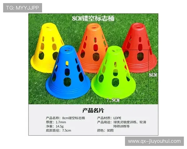 耐磨足球训练辅助器全面助力青少年提升实战技巧与体能训练表现力